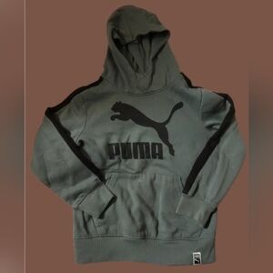 Boys sz 8 Puma Green Sweatshirt with hoodie